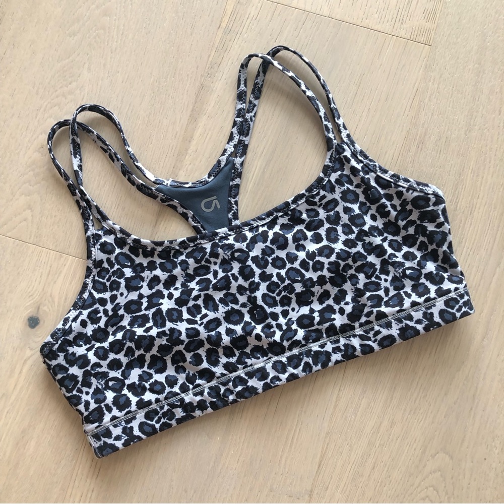 3/$30 Gap Activewear Sports Bra grey Blue leopard print